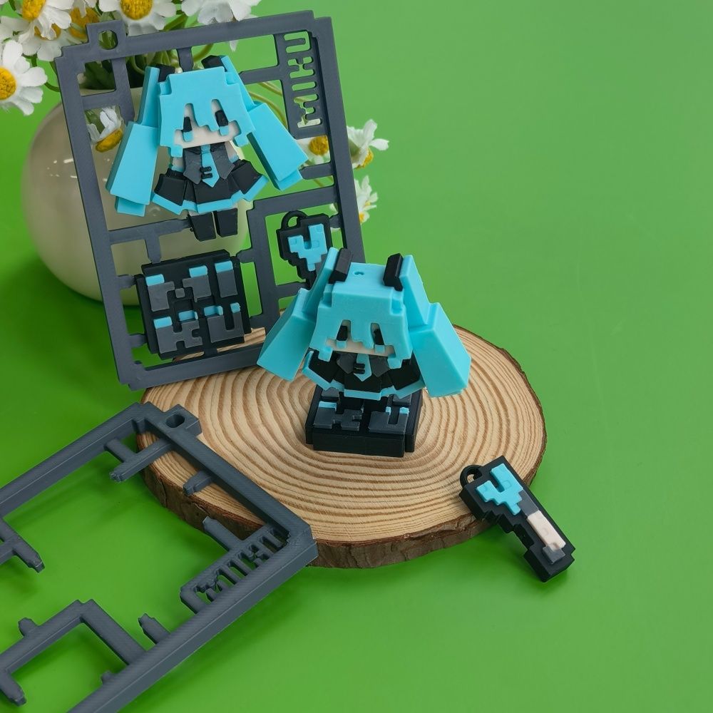 3Dプリント製のかわいいピクセル初音ミク半完成モデル、台座付 - 3D Printing Yourself のレビューと価格